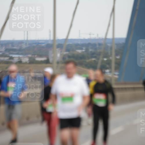 03.10.2025 - Köhlbrandbrückenlauf Jannik Wohlers http://msf.ph/oto/9142369 03.10.2025 15:41:53 Position 1  meine-sportfotos.de