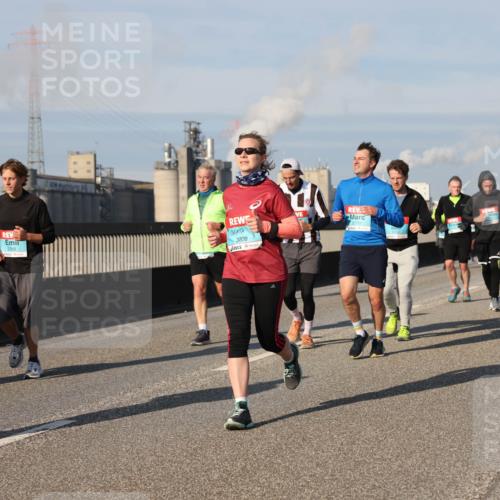 03.10.2025 - Köhlbrandbrückenlauf Lena Gebhardt http://msf.ph/oto/9142385 03.10.2025 10:00:15 Position 2 2768, 3839 meine-sportfotos.de