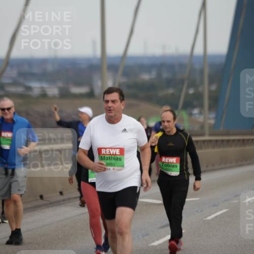 03.10.2025 - Köhlbrandbrückenlauf Jannik Wohlers http://msf.ph/oto/9142387 03.10.2025 15:41:54 Position 1 8663, 9375 meine-sportfotos.de