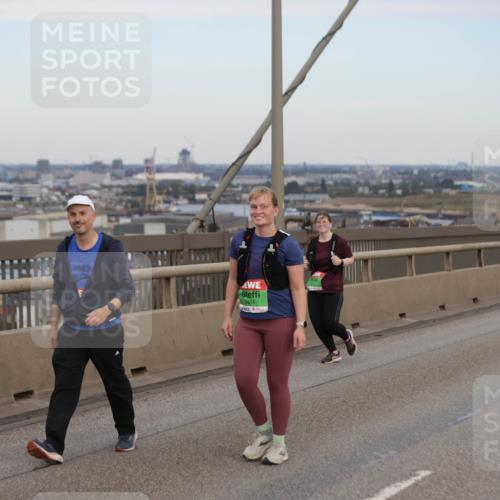 03.10.2025 - Köhlbrandbrückenlauf Jannik Wohlers http://msf.ph/oto/9142398 03.10.2025 15:42:06 Position 1 8664 meine-sportfotos.de