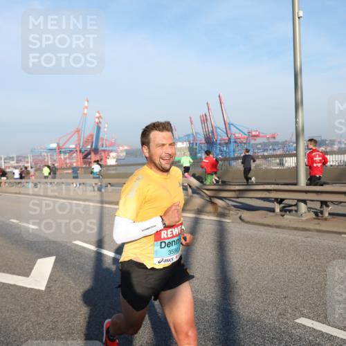 03.10.2025 - Köhlbrandbrückenlauf Yannick Fuchs http://msf.ph/oto/9142436 03.10.2025 08:28:02 Position 2 3590 meine-sportfotos.de