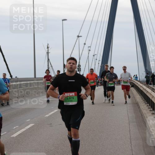03.10.2025 - Köhlbrandbrückenlauf Jannik Wohlers http://msf.ph/oto/9142453 03.10.2025 15:42:25 Position 1 7403, 7780 meine-sportfotos.de
