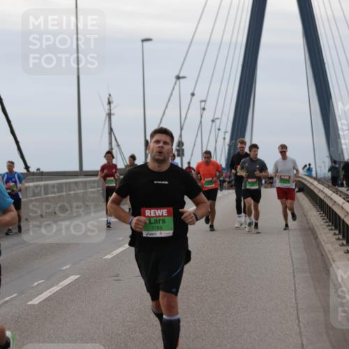 03.10.2025 - Köhlbrandbrückenlauf Jannik Wohlers http://msf.ph/oto/9142457 03.10.2025 15:42:25 Position 1 7403, 7780 meine-sportfotos.de