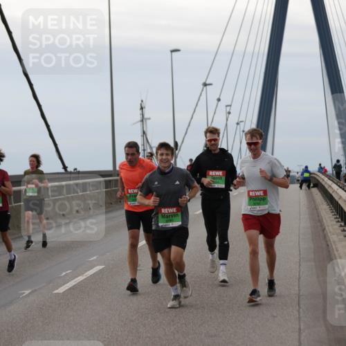 03.10.2025 - Köhlbrandbrückenlauf Jannik Wohlers http://msf.ph/oto/9142523 03.10.2025 15:42:29 Position 1 8784, 224 meine-sportfotos.de
