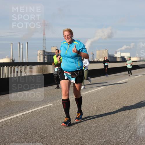 03.10.2025 - Köhlbrandbrückenlauf Lena Gebhardt http://msf.ph/oto/9142553 03.10.2025 10:00:23 Position 2  meine-sportfotos.de