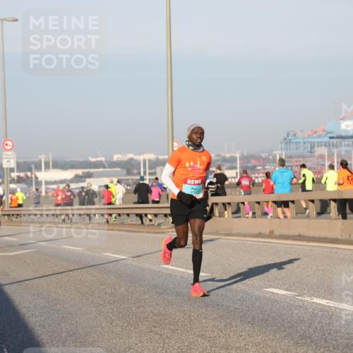 03.10.2025 - Köhlbrandbrückenlauf Yannick Fuchs http://msf.ph/oto/9142557 03.10.2025 08:28:59 Position 2 3714, 8 meine-sportfotos.de