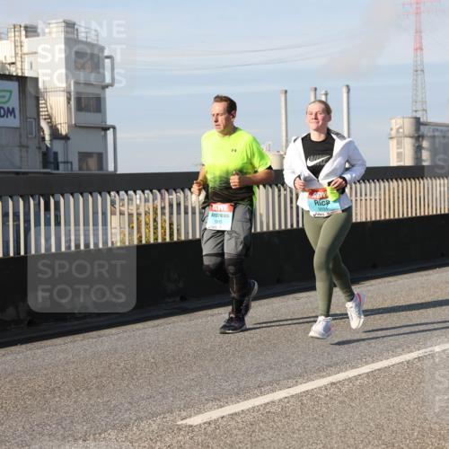 03.10.2025 - Köhlbrandbrückenlauf Lena Gebhardt http://msf.ph/oto/9142592 03.10.2025 10:00:24 Position 2 1995, 3031 meine-sportfotos.de