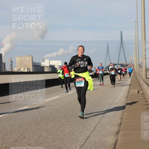 03.10.2025 - Köhlbrandbrückenlauf Lena Gebhardt http://msf.ph/oto/9142624 03.10.2025 10:00:28 Position 2 607, 1547 meine-sportfotos.de