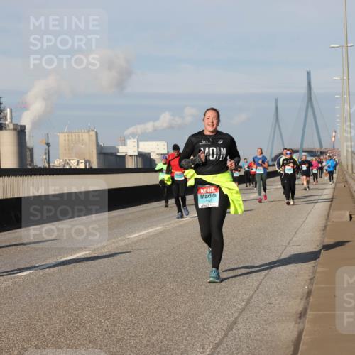 03.10.2025 - Köhlbrandbrückenlauf Lena Gebhardt http://msf.ph/oto/9142626 03.10.2025 10:00:28 Position 2 1607, 1547 meine-sportfotos.de