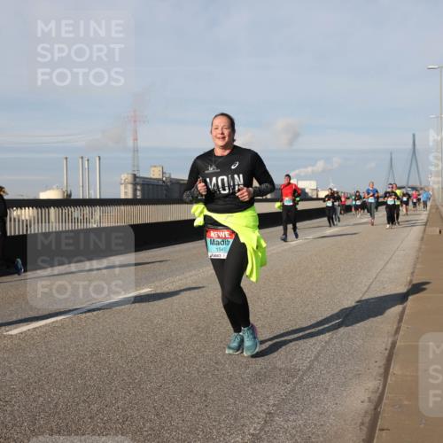 03.10.2025 - Köhlbrandbrückenlauf Lena Gebhardt http://msf.ph/oto/9142645 03.10.2025 10:00:30 Position 2 1547 meine-sportfotos.de