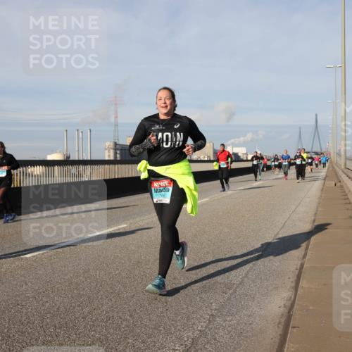 03.10.2025 - Köhlbrandbrückenlauf Lena Gebhardt http://msf.ph/oto/9142655 03.10.2025 10:00:30 Position 2 1607, 15 meine-sportfotos.de