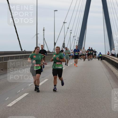 03.10.2025 - Köhlbrandbrückenlauf Jannik Wohlers http://msf.ph/oto/9142673 03.10.2025 15:43:57 Position 1 9457, 9456 meine-sportfotos.de