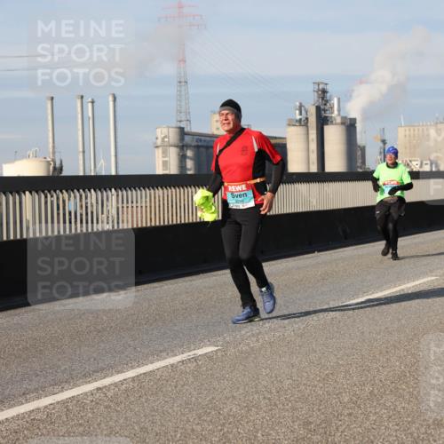 03.10.2025 - Köhlbrandbrückenlauf Lena Gebhardt http://msf.ph/oto/9142675 03.10.2025 10:00:33 Position 2 3030 meine-sportfotos.de