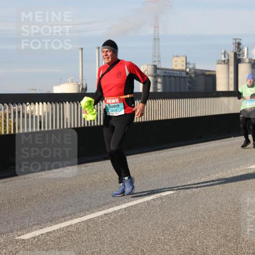 03.10.2025 - Köhlbrandbrückenlauf Lena Gebhardt http://msf.ph/oto/9142689 03.10.2025 10:00:33 Position 2 3030 meine-sportfotos.de
