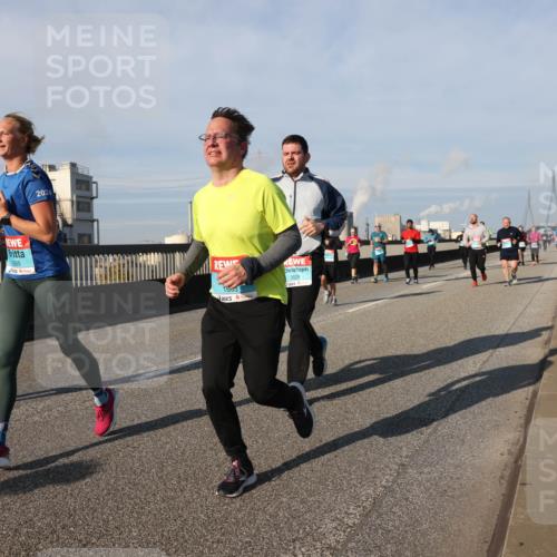 03.10.2025 - Köhlbrandbrückenlauf Lena Gebhardt http://msf.ph/oto/9142798 03.10.2025 10:00:39 Position 2 2055, 2024, 1603, 3529 meine-sportfotos.de