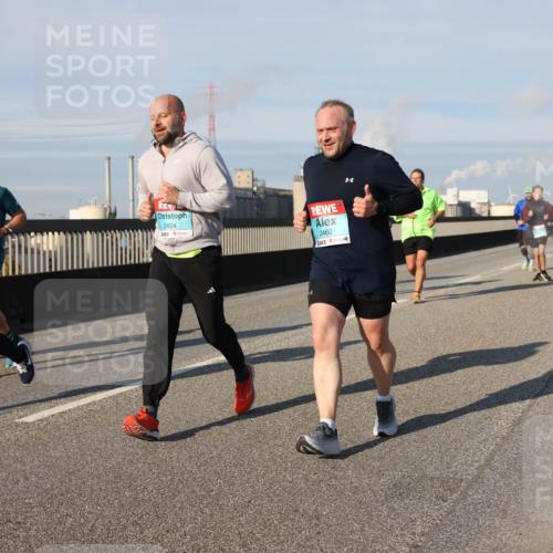 03.10.2025 - Köhlbrandbrückenlauf Lena Gebhardt http://msf.ph/oto/9142878 03.10.2025 10:00:44 Position 2 3840, 2424, 2460 meine-sportfotos.de