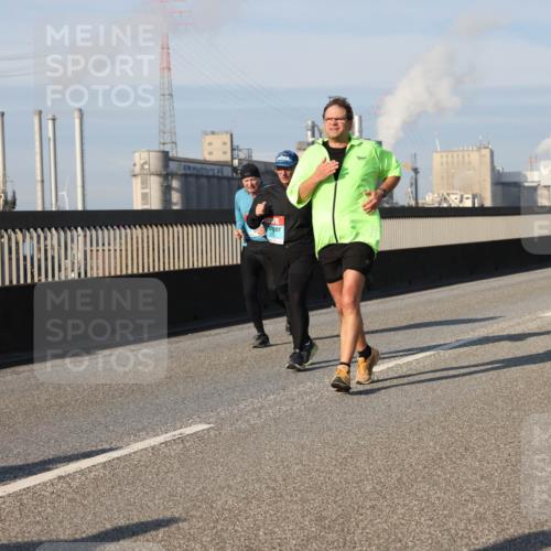 03.10.2025 - Köhlbrandbrückenlauf Lena Gebhardt http://msf.ph/oto/9142887 03.10.2025 10:00:45 Position 2  meine-sportfotos.de