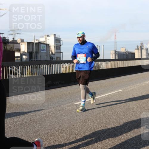 03.10.2025 - Köhlbrandbrückenlauf Lena Gebhardt http://msf.ph/oto/9142969 03.10.2025 10:00:50 Position 2 3783, 2142 meine-sportfotos.de