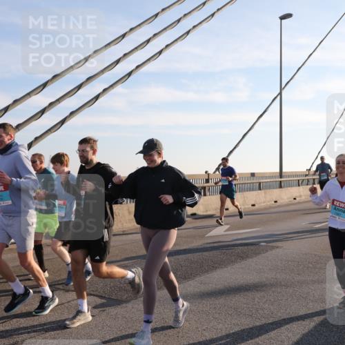 03.10.2025 - Köhlbrandbrückenlauf Yannick Fuchs http://msf.ph/oto/9143022 03.10.2025 08:29:57 Position 2 1387 meine-sportfotos.de