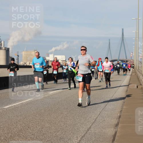 03.10.2025 - Köhlbrandbrückenlauf Lena Gebhardt http://msf.ph/oto/9143024 03.10.2025 10:00:54 Position 2 1740 meine-sportfotos.de