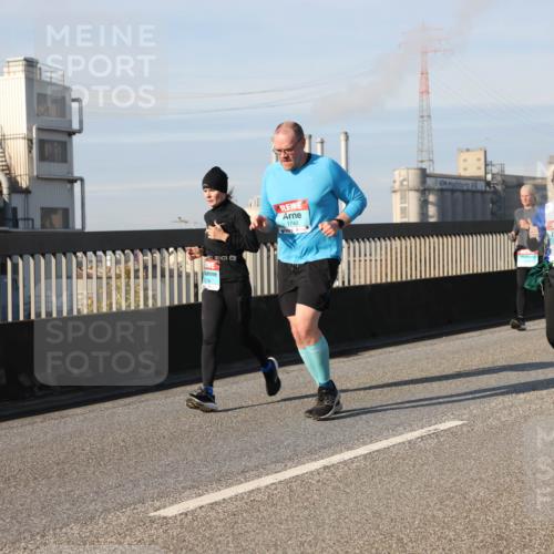 03.10.2025 - Köhlbrandbrückenlauf Lena Gebhardt http://msf.ph/oto/9143094 03.10.2025 10:00:58 Position 2 1740, 2023, 3116 meine-sportfotos.de