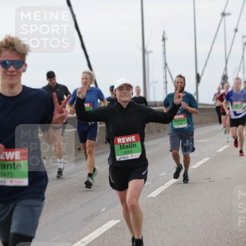 03.10.2025 - Köhlbrandbrückenlauf Jannik Wohlers http://msf.ph/oto/9143132 03.10.2025 15:44:24 Position 1 9475, 8064 meine-sportfotos.de