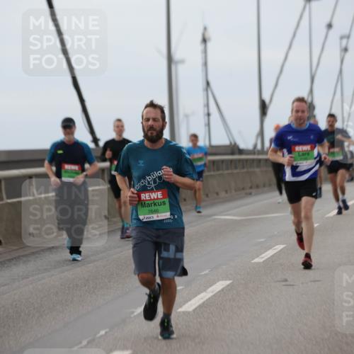 03.10.2025 - Köhlbrandbrückenlauf Jannik Wohlers http://msf.ph/oto/9143151 03.10.2025 15:44:25 Position 1 616, 7646, 2023 meine-sportfotos.de
