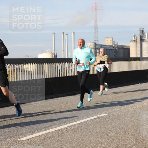03.10.2025 - Köhlbrandbrückenlauf Lena Gebhardt http://msf.ph/oto/9143195 03.10.2025 10:01:04 Position 2 2810, 2200 meine-sportfotos.de