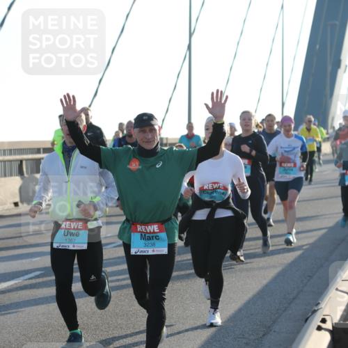 03.10.2025 - Köhlbrandbrückenlauf Yannick Fuchs http://msf.ph/oto/9143237 03.10.2025 08:30:09 Position 2 1367, 3238, 69 meine-sportfotos.de