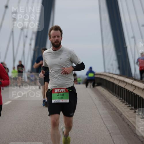 03.10.2025 - Köhlbrandbrückenlauf Jannik Wohlers http://msf.ph/oto/9143245 03.10.2025 15:44:30 Position 1 7179, 7434 meine-sportfotos.de
