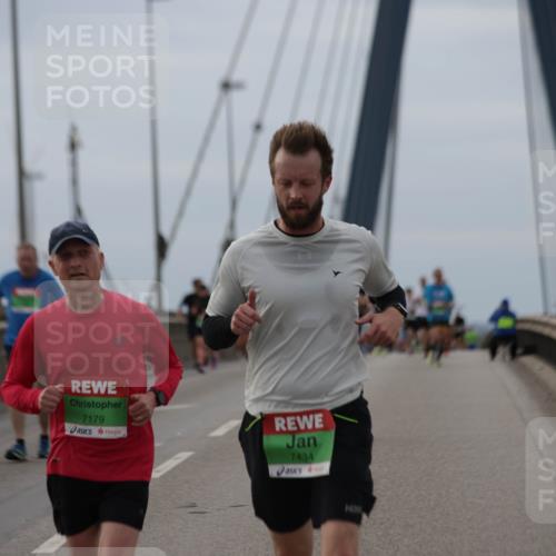 03.10.2025 - Köhlbrandbrückenlauf Jannik Wohlers http://msf.ph/oto/9143267 03.10.2025 15:44:32 Position 1 7179, 7434 meine-sportfotos.de