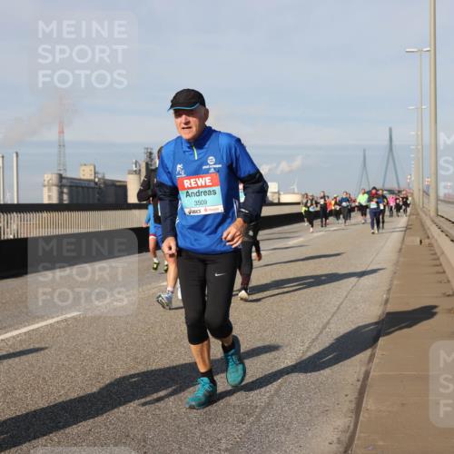 03.10.2025 - Köhlbrandbrückenlauf Lena Gebhardt http://msf.ph/oto/9143313 03.10.2025 10:01:10 Position 2 3509 meine-sportfotos.de