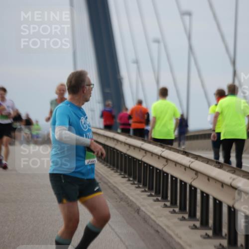03.10.2025 - Köhlbrandbrückenlauf Jannik Wohlers http://msf.ph/oto/9143359 03.10.2025 15:44:43 Position 1  meine-sportfotos.de