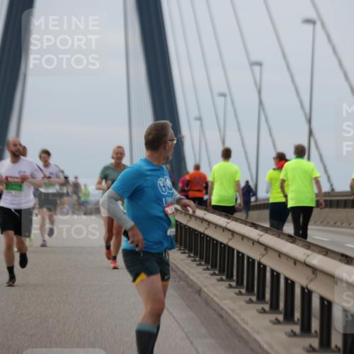 03.10.2025 - Köhlbrandbrückenlauf Jannik Wohlers http://msf.ph/oto/9143377 03.10.2025 15:44:44 Position 1  meine-sportfotos.de