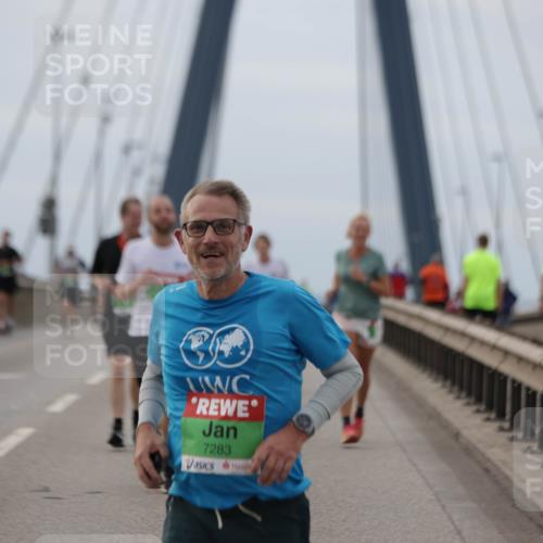 03.10.2025 - Köhlbrandbrückenlauf Jannik Wohlers http://msf.ph/oto/9143436 03.10.2025 15:44:46 Position 1 7283 meine-sportfotos.de