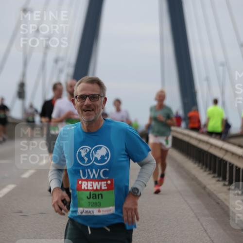 03.10.2025 - Köhlbrandbrückenlauf Jannik Wohlers http://msf.ph/oto/9143438 03.10.2025 15:44:46 Position 1 30, 7283 meine-sportfotos.de