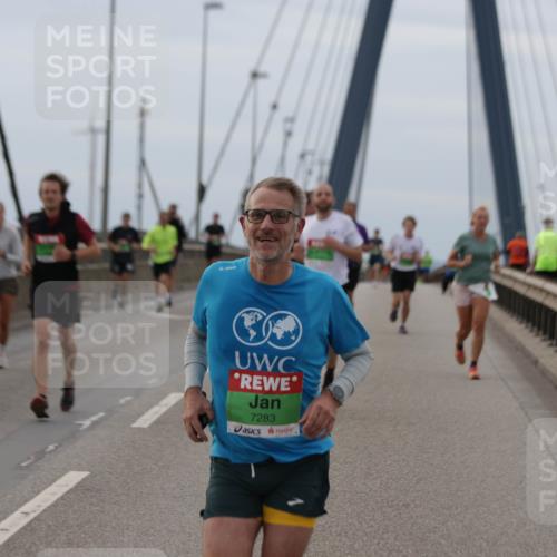 03.10.2025 - Köhlbrandbrückenlauf Jannik Wohlers http://msf.ph/oto/9143454 03.10.2025 15:44:47 Position 1 7283 meine-sportfotos.de