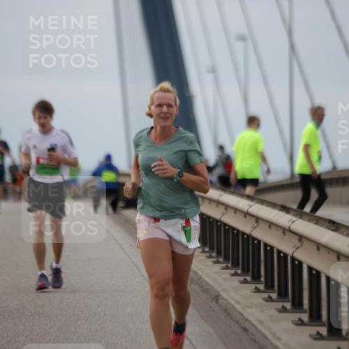 03.10.2025 - Köhlbrandbrückenlauf Jannik Wohlers http://msf.ph/oto/9143478 03.10.2025 15:44:48 Position 1  meine-sportfotos.de