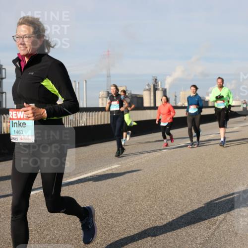 03.10.2025 - Köhlbrandbrückenlauf Lena Gebhardt http://msf.ph/oto/9143488 03.10.2025 10:01:20 Position 2 1463 meine-sportfotos.de