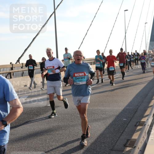 03.10.2025 - Köhlbrandbrückenlauf Yannick Fuchs http://msf.ph/oto/9143497 03.10.2025 08:30:31 Position 2 1325, 1523 meine-sportfotos.de