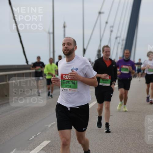 03.10.2025 - Köhlbrandbrückenlauf Jannik Wohlers http://msf.ph/oto/9143501 03.10.2025 15:44:50 Position 1 8539 meine-sportfotos.de