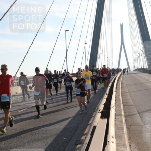 03.10.2025 - Köhlbrandbrückenlauf Yannick Fuchs http://msf.ph/oto/9143523 03.10.2025 08:30:33 Position 2 3201 meine-sportfotos.de