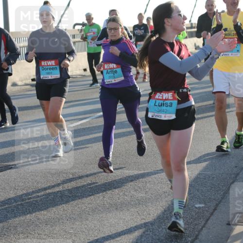 03.10.2025 - Köhlbrandbrückenlauf Yannick Fuchs http://msf.ph/oto/9143537 03.10.2025 08:30:34 Position 2 1287, 1801, 2015, 3642 meine-sportfotos.de