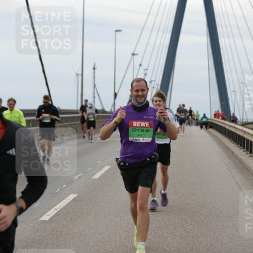 03.10.2025 - Köhlbrandbrückenlauf Jannik Wohlers http://msf.ph/oto/9143549 03.10.2025 15:44:54 Position 1 9091, 9410, 9543 meine-sportfotos.de