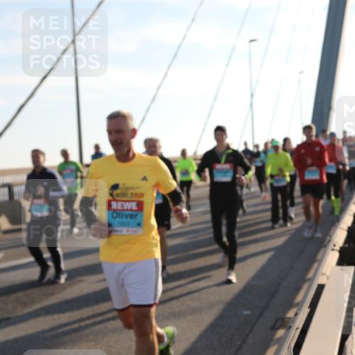 03.10.2025 - Köhlbrandbrückenlauf Yannick Fuchs http://msf.ph/oto/9143554 03.10.2025 08:30:36 Position 2 1922 meine-sportfotos.de