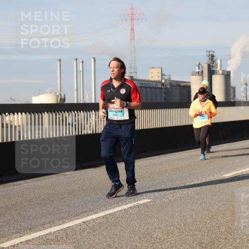 03.10.2025 - Köhlbrandbrückenlauf Lena Gebhardt http://msf.ph/oto/9143585 03.10.2025 10:01:26 Position 2 3407 meine-sportfotos.de