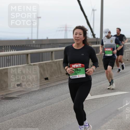 03.10.2025 - Köhlbrandbrückenlauf Jannik Wohlers http://msf.ph/oto/9143661 03.10.2025 15:45:00 Position 1 7071 meine-sportfotos.de
