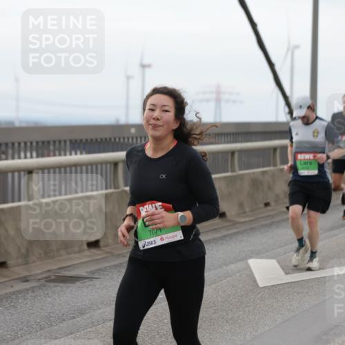 03.10.2025 - Köhlbrandbrückenlauf Jannik Wohlers http://msf.ph/oto/9143674 03.10.2025 15:45:00 Position 1 7071 meine-sportfotos.de