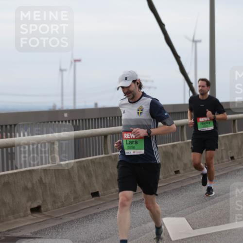 03.10.2025 - Köhlbrandbrückenlauf Jannik Wohlers http://msf.ph/oto/9143682 03.10.2025 15:45:01 Position 1 9096 meine-sportfotos.de