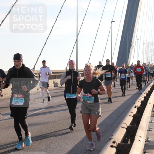 03.10.2025 - Köhlbrandbrückenlauf Yannick Fuchs http://msf.ph/oto/9143754 03.10.2025 08:31:14 Position 2 3528, 1634, 2499 meine-sportfotos.de